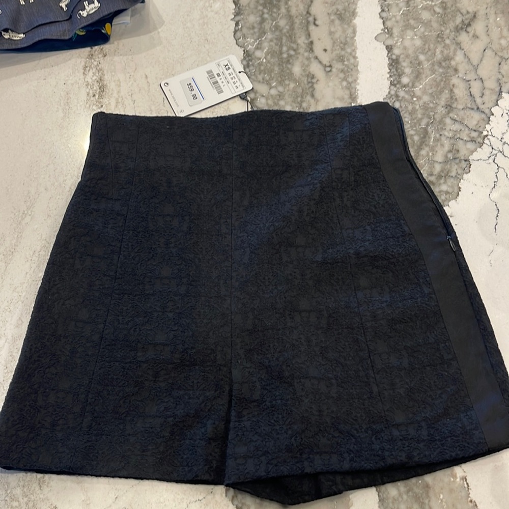 Zara Black tuxedo shorts size XS high waisted NWT